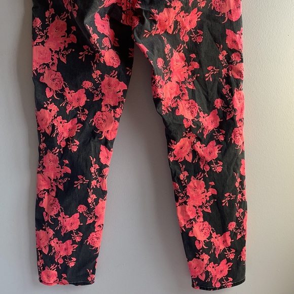 Pink Floral Rock & Republic Pants Size 6 - Picture 7 of 10